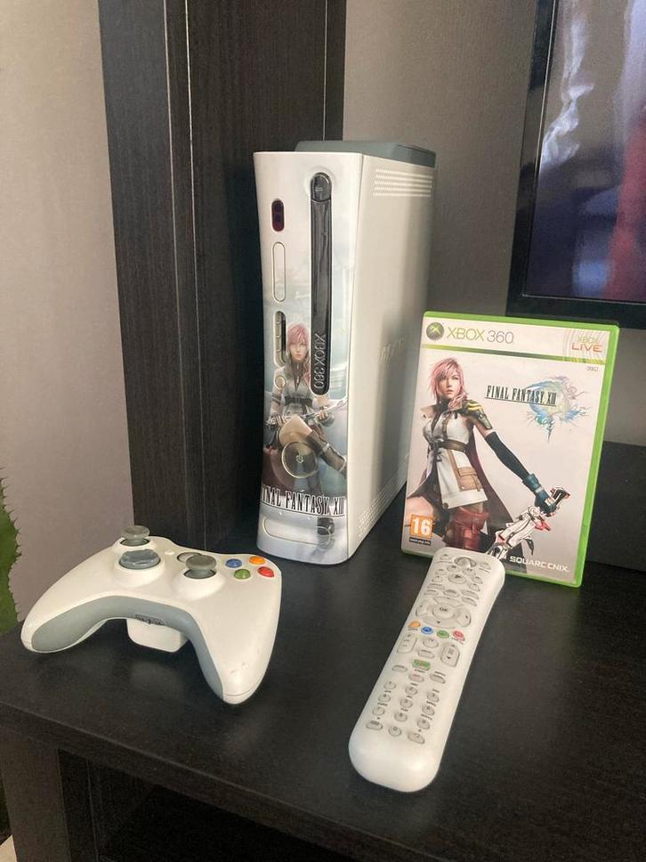 Xbox 360 Elite - Final Fantasy XIII Editie, Spelcomputers en Games, Spelcomputers | Xbox 360, Gebruikt, 250 GB, 360 Elite of Super Elite