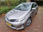Toyota Auris 1.8 Hybrid Lease Pro Xenon/Pano/Half leder, Auto's, Toyota, Gebruikt, Zwart, 4 cilinders, Leder en Stof