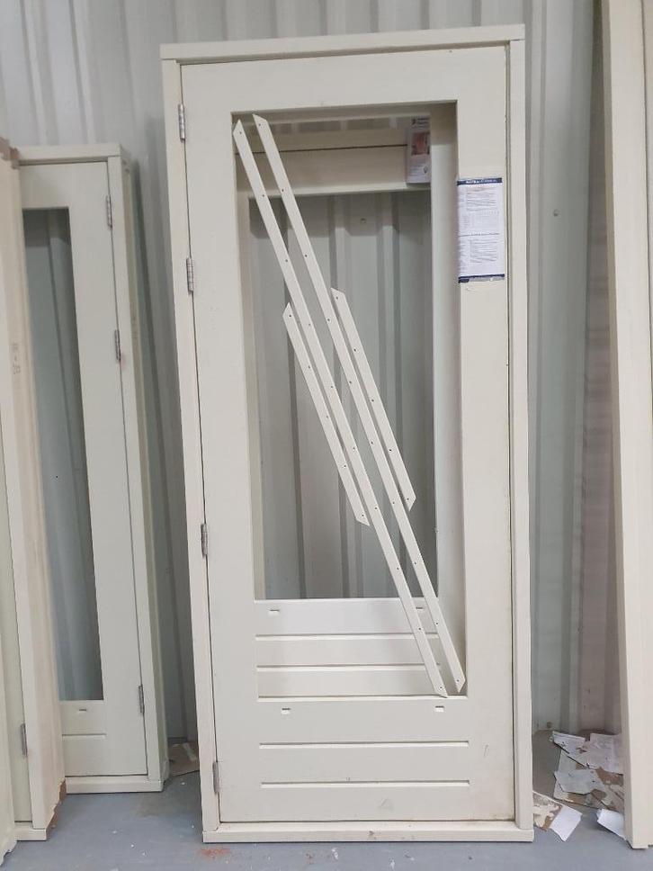 Meranti achter of balkon schuurdeur met kozijn HARDHOUT, Doe-het-zelf en Verbouw, Deuren en Horren, Nieuw, Buitendeur, 200 tot 215 cm