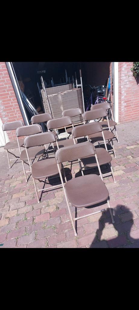 KLAPSTOELEN UIT DE VERHUUR 10 STUKS NOG AANWEZIG, Huis en Inrichting, Stoelen, Gebruikt, Vijf, Zes of meer stoelen, Kunststof