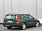 Volvo V70 2.0T AUT Edition Sport Xenon / Leer / Trekhaak / N, Auto's, Automaat, Gebruikt, Zwart, 1984 cc