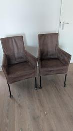 Lederen Eetkamerstoelen op wieltjes (2 stuks), Huis en Inrichting, Stoelen, Ophalen, Gebruikt, Twee, Bruin