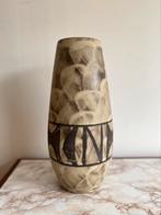 Vintage vloervaas genummerd 38cm hoog West Germany, Huis en Inrichting, Woonaccessoires | Vazen, Overige kleuren, Zo goed als nieuw