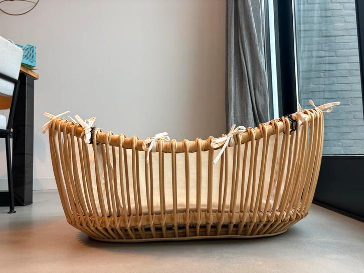 Bohemian Baby Rotan Wiegje met Bekleding, Kinderen en Baby's, Babywiegjes en Ledikanten, Zo goed als nieuw, Wieg, Ophalen