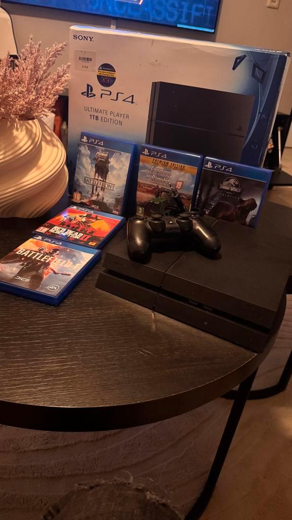 PS4 1TB Ultimate Player Edition met 5 games en race stuur, Spelcomputers en Games, Spelcomputers | Sony PlayStation 4, Gebruikt