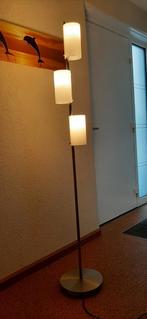 Mooie RVS / melkglas vloerlamp., Huis en Inrichting, Lampen | Vloerlampen, Ophalen of Verzenden, Zo goed als nieuw