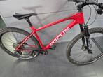 Mounten bike merk Focus Raven kleur rood 2 jaar oud xt groep, Fietsen en Brommers, Fietsen | Mountainbikes en ATB, Ophalen of Verzenden