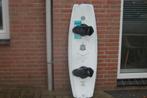 NIEUW Obrien Valhalla wakeboard 1.41 + universele bindingen., Watersport en Boten, Nieuw, Ophalen of Verzenden