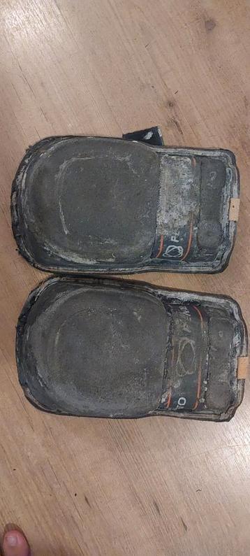 Knee pads / kniebeschermers voor klussen of tuinieren beschikbaar voor biedingen