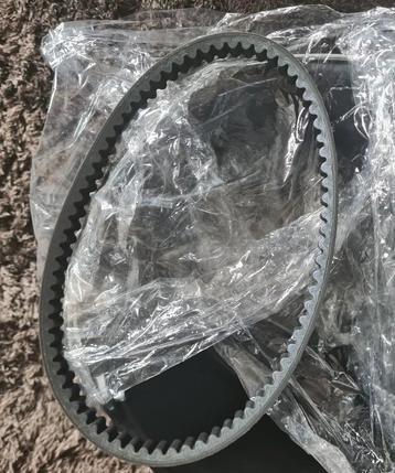 V snaar Piaggio 125cc 4t
1a011455
 beschikbaar voor biedingen