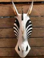 Houtsnijwerk: houten masker / gezicht van zebra, Antiek en Kunst, Ophalen of Verzenden