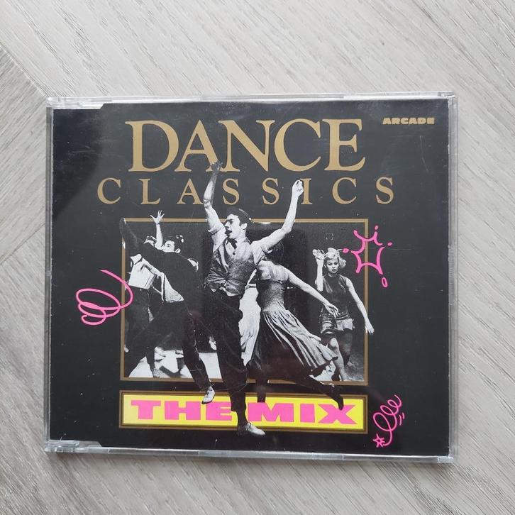 CDM / Various / Dance Classics - The Mix, Cd's en Dvd's, Cd's | Dance en House, Gebruikt, Disco, Ophalen of Verzenden