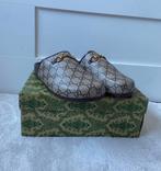 Gucci slippers vrouw(maat 38, vallen 1 maat te klein), Kleding | Dames, Schoenen, Ophalen of Verzenden, Nieuw, Zwart