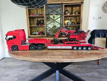 modelbouw truck met oplegger en graafmachine beschikbaar voor biedingen