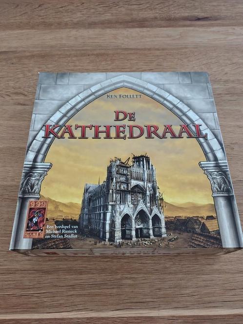 De Kathedraal 999 games, inhoud nog nieuw in plastic!, Hobby en Vrije tijd, Gezelschapsspellen | Bordspellen, Zo goed als nieuw