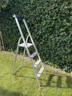 huishoudtrap 4 treden, Doe-het-zelf en Verbouw, Ladders en Trappen, Ophalen, Gebruikt, Trap, Opvouwbaar of Inschuifbaar