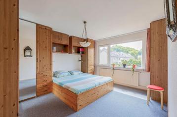 Houten bed 2-persoons beschikbaar voor biedingen