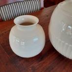 Wedgwood EDME  Klein bolvaasje 11½ cm hoog, Overige kleuren, Aardewerk of Porselein, Ophalen of Verzenden, Zo goed als nieuw