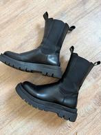 Chelsea boots, Zwart, Lage of Enkellaarzen, Ophalen of Verzenden, Zo goed als nieuw