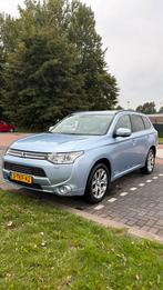 Mitsubishi Outlander 2.0 Dohc Mivec Phev 203pk 4WD CVT 5P, Auto's, Outlander, Zwart, 4 cilinders, Blauw