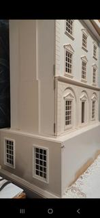 Groot poppenhuis, Ophalen, Zo goed als nieuw, Poppenhuis