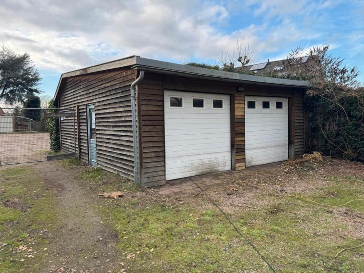 Dubbele garagebox te huur in centrum Volkel, Huizen en Kamers, Garages en Parkeerplaatsen