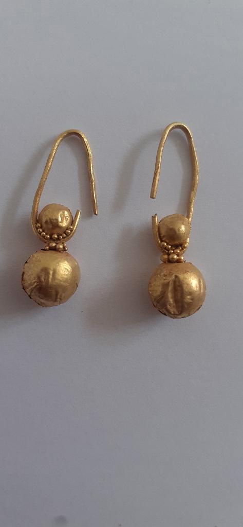 Een paar zeldzame Gouden Vikings Oorbellen, Antiek en Kunst, Antiek | Goud en Zilver, Goud, Ophalen