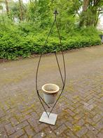 Plantenstandaard met pot., Ophalen, 100 cm of meer, Rond, Tuin