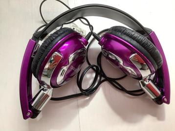 Grundi, kinder koptelefoon beschikbaar voor biedingen