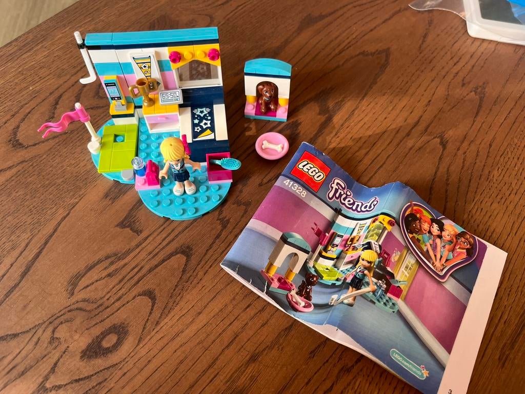 Lego friends 41328 - stephanies kamer -compleet, Kinderen en Baby's, Speelgoed | Duplo en Lego, Ophalen, Zo goed als nieuw