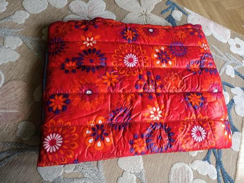 Prachtige dikke vintage flowerpower slaapzak, Caravans en Kamperen, Slaapzakken, Zo goed als nieuw, Ophalen of Verzenden