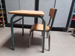 Ouderwets oerdegelijk school bureau met stoel, Kinderen en Baby's, Kinderkamer | Tafels en Stoelen, Ophalen, Gebruikt, Tafel(s) en Stoel(en)