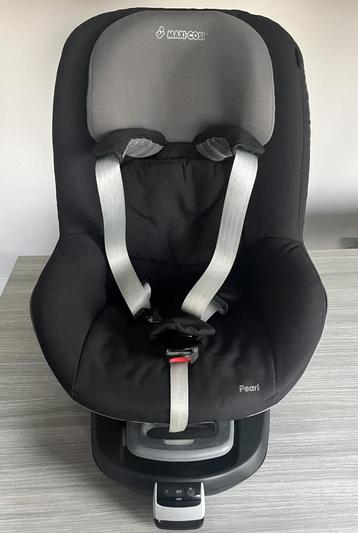 Maxi-Cosi Pearl autostoel + FamilyFix base beschikbaar voor biedingen