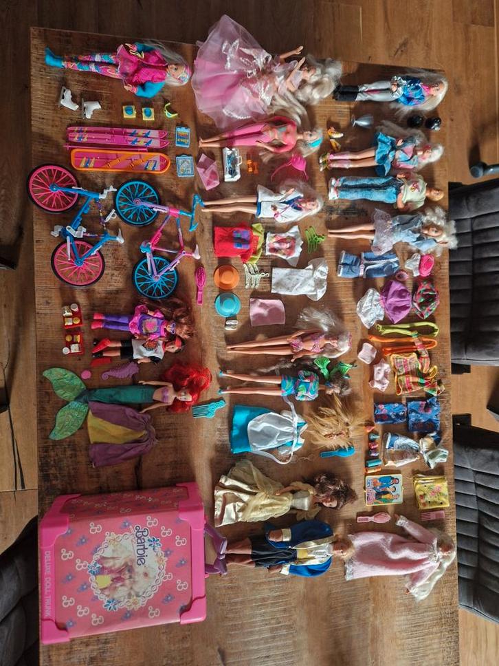 Barbie jaren 80 - 90 vintage incl koffer, Verzamelen, Speelgoed, Ophalen
