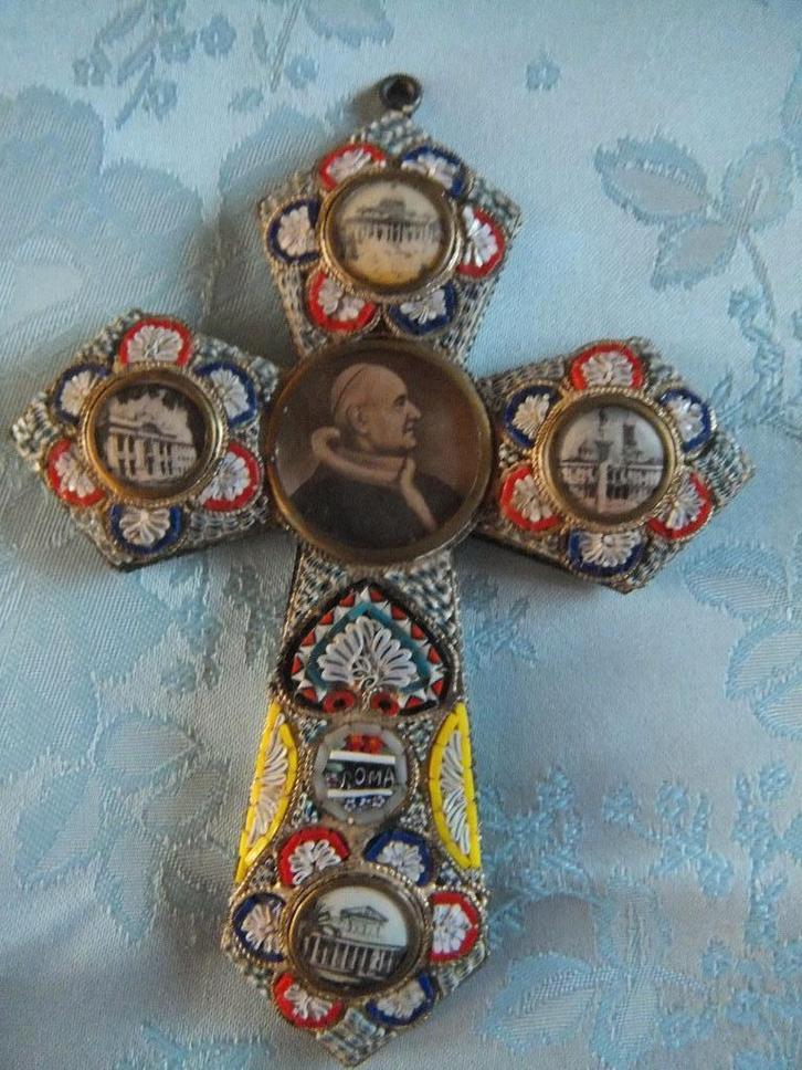 kruis/crucifix ,zeldzaam, Verzamelen, Religie, Zo goed als nieuw, Christendom | Katholiek, Overige typen, Ophalen of Verzenden