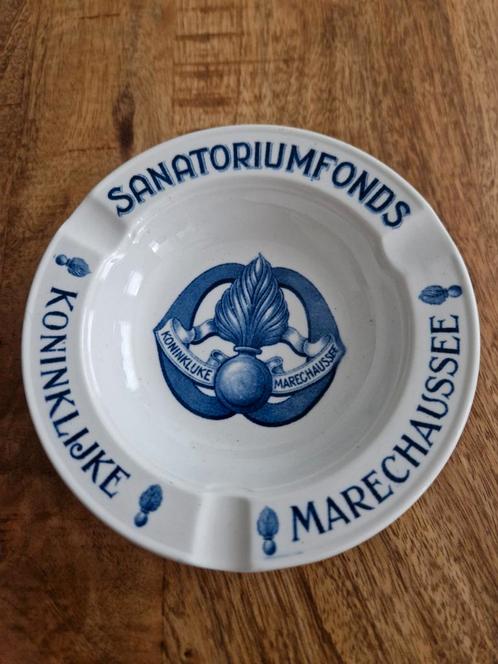 Asbak Sanatorium Fonds Koninklijke Marechaussee, Verzamelen, Militaria | Algemeen, Marechaussee, Overige typen, Nederland, Ophalen of Verzenden