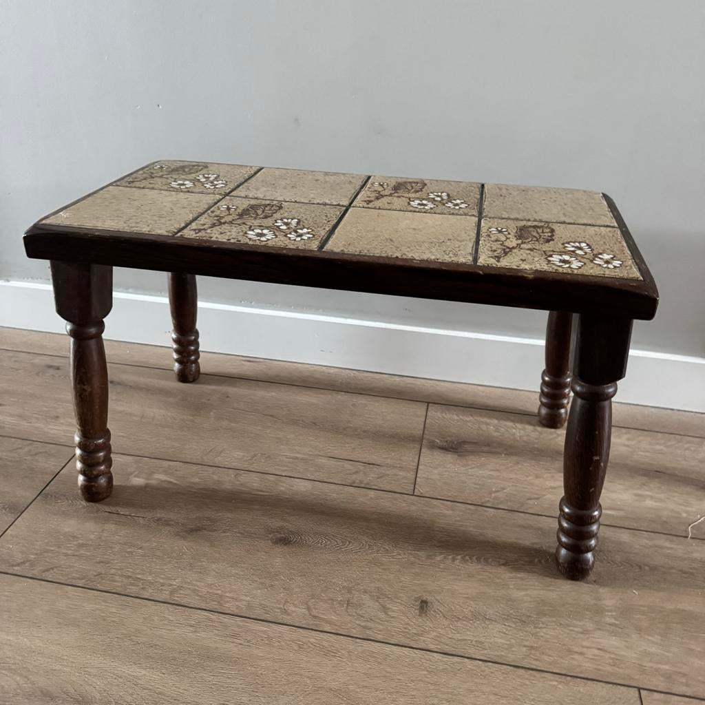 Vintage Bijzettafel met Tegels, Huis en Inrichting, Tafels | Bijzettafels, Gebruikt, Rechthoekig, Minder dan 45 cm, Minder dan 55 cm