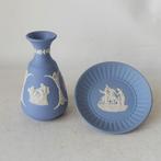 Wedgwood England. Jasperware 'Pegasus met Muzen', Antiek en Kunst, Curiosa en Brocante, Verzenden