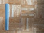 Gezocht: Ikea houten parket tegels 30 x 30, Doe-het-zelf en Verbouw, Vloerdelen en Plavuizen, Ophalen of Verzenden, Hout, Minder dan 50 cm
