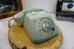 Vintage lichtblauwe draaischijf telefoon – T/N Germany, Met draaischijf, Gebruikt, Ophalen of Verzenden