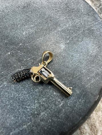 14k gouden revolver kettinghanger beschikbaar voor biedingen