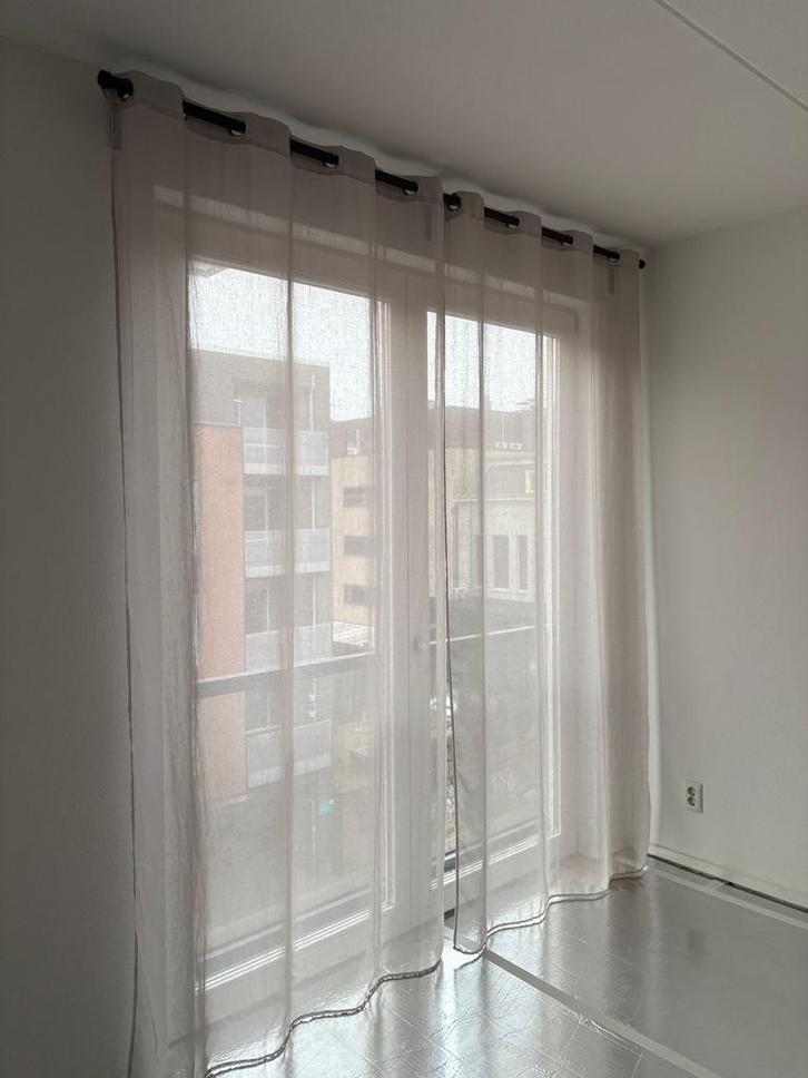 Lichtdoorlatende gordijnen - beige, Huis en Inrichting, Stoffering | Gordijnen en Lamellen, Zo goed als nieuw, 200 cm of meer