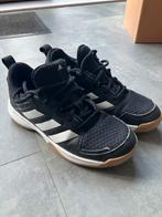 Adidas sportschoenen voor in de zaal, maat 34, Sport en Fitness, Tennis, Adidas, L00, Schoenen, Ophalen of Verzenden