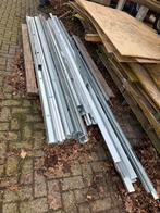 Metal stud, Ophalen, Nieuw