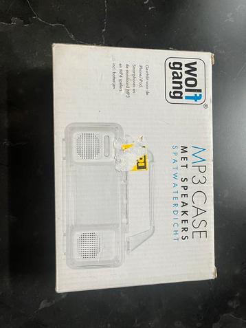 MP3 Case met speakers spatwaterdicht beschikbaar voor biedingen