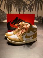 Nike • Jordan 1 high • Maat 38,5 • Beige, Overige kleuren, Ophalen of Verzenden, Nike Air Jordan, Sneakers of Gympen