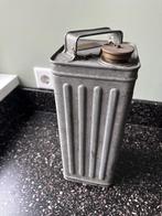 Fraaie oude SAE 30 kan. Benzine en Olie. Mengsmering., Ophalen of Verzenden, Gebruikt, Gebruiksvoorwerp