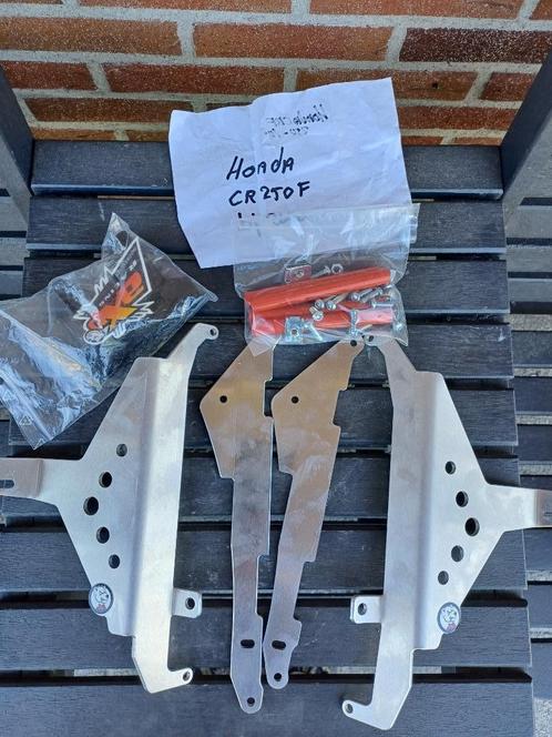 Honda CR250F viertakt crosser nieuw setje radiator protectie, Motoren, Onderdelen | Honda, Nieuw, Ophalen
