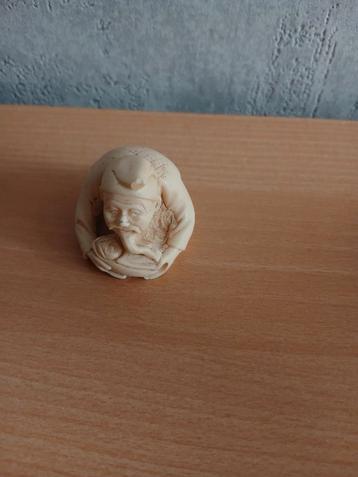 Oude japanse Netsuke Man beschikbaar voor biedingen