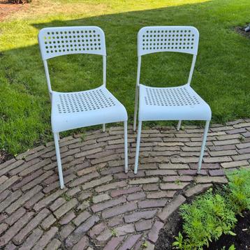 Adde Ikea stapelstoelen beschikbaar voor biedingen